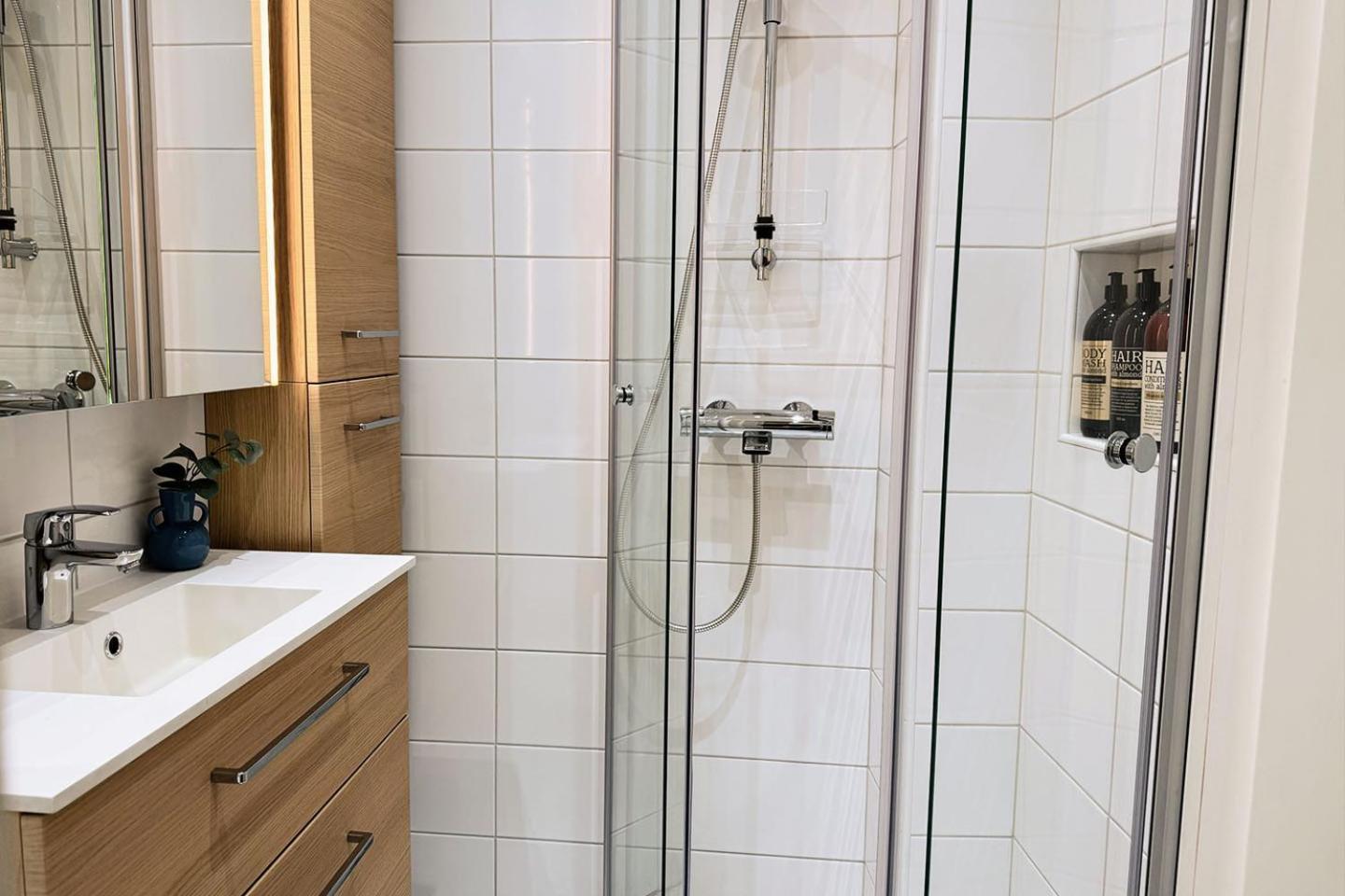 Luxury 3-bedroom On Beautiful Street Of Apartment Helsinki